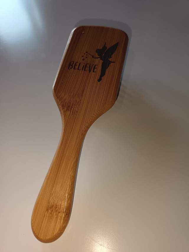 Brosse a cheveux clochette 