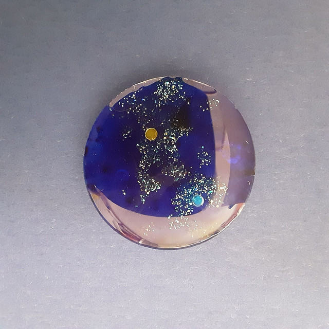 Broche ronde collection ciel-motif ciel étoilé