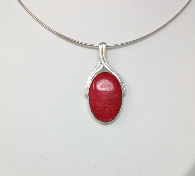 PENDENTIF OVALE DE CORAIL CERTI ARGENT MASSIF - VENDU SANS CHAINE - 3410