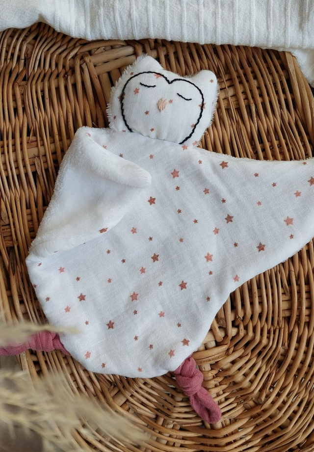 Doudou " trop chouette" personnalisé 