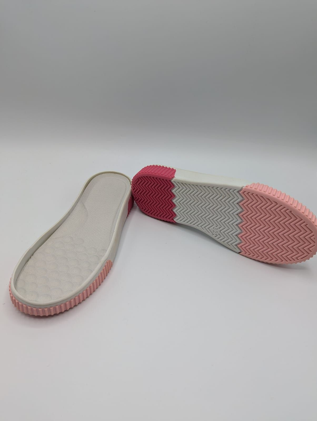 Semelles pour chaussures crochetées enfants – avec trous + semelles intérieures incluses