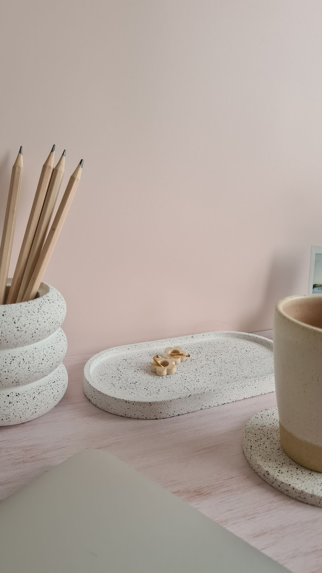 Vide-poche allongé – Blanc moucheté