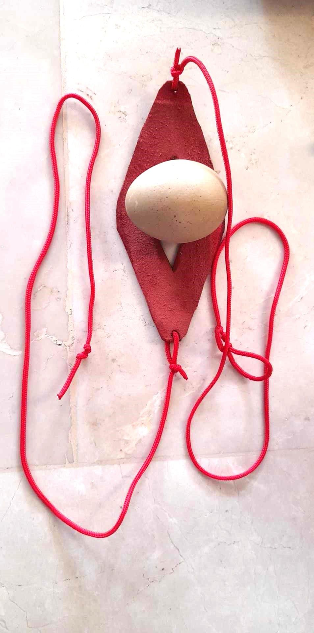 12 ... Fronde en cuir recyclé 