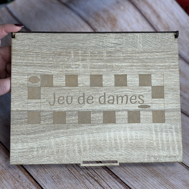 Jeu en bois Dames