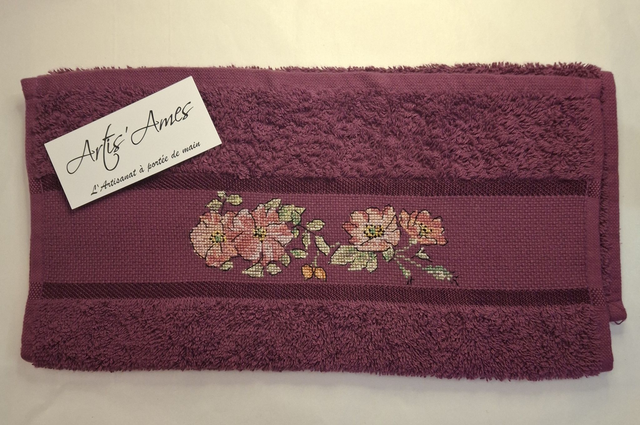Essuie main brodé violet Ribambelle de Fleurs