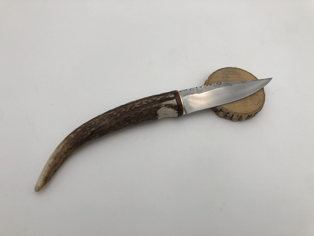 Couteau utilitaire en corne de cerf