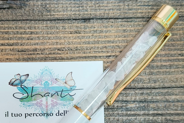Penna a sfera con quarzo ialino