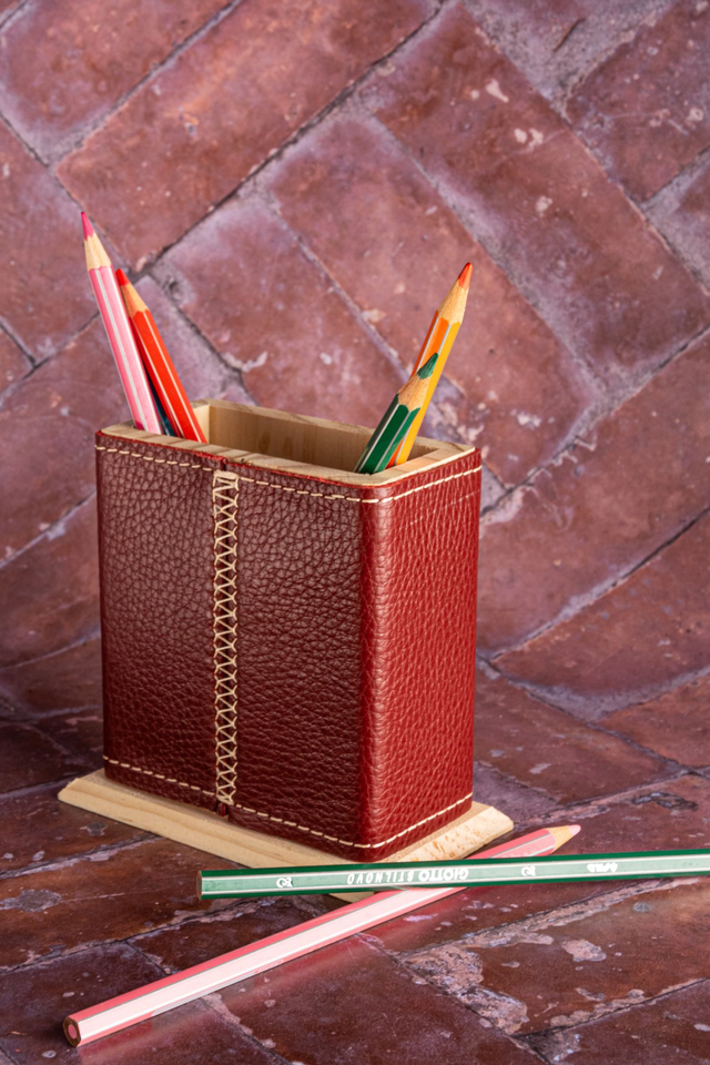 Pot à crayon rectangulaire bois et cuir Bordeaux