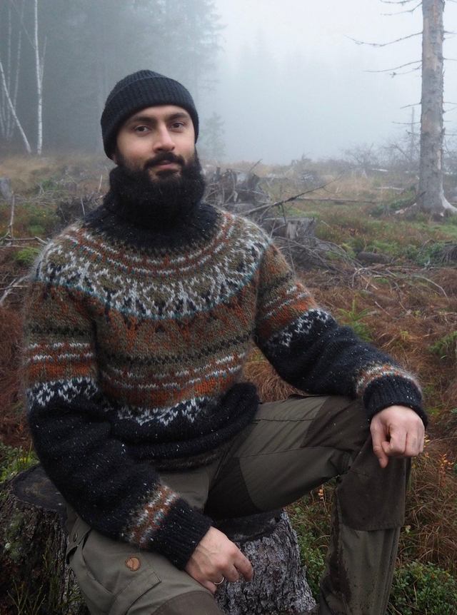 Alasuq Polar Sweater Kit - Col 41 (Black Tweed &amp; Ash Heather) - Wool &amp; Pattern - Linka Neumann