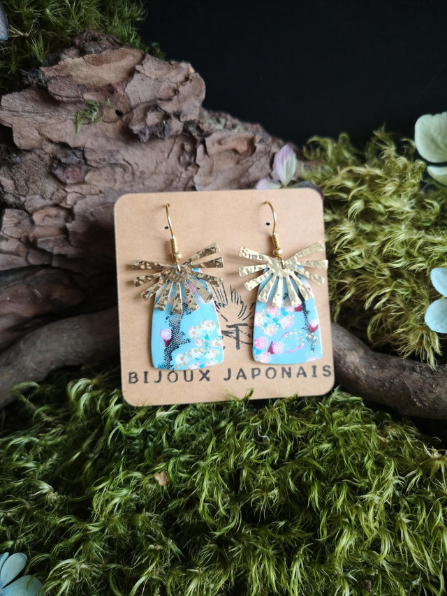 Boucles d'oreilles - crochets - papier washi - fleurs - soleil - laiton - La&amp;Titia 