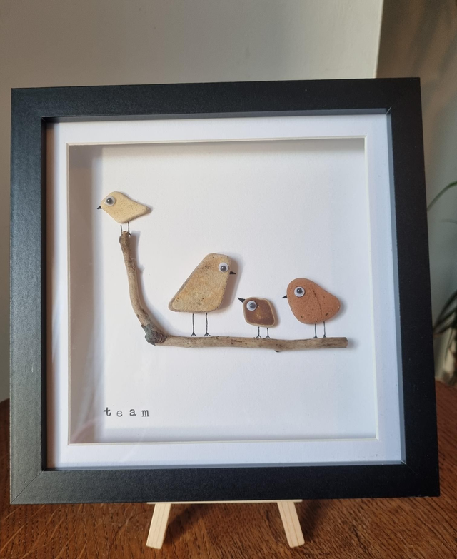 Large framed 'team' picture - 4 birds. Frame size 20cm x 20cm