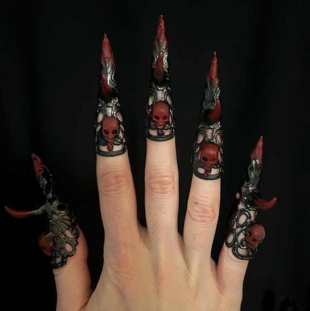 Invoke nail claws