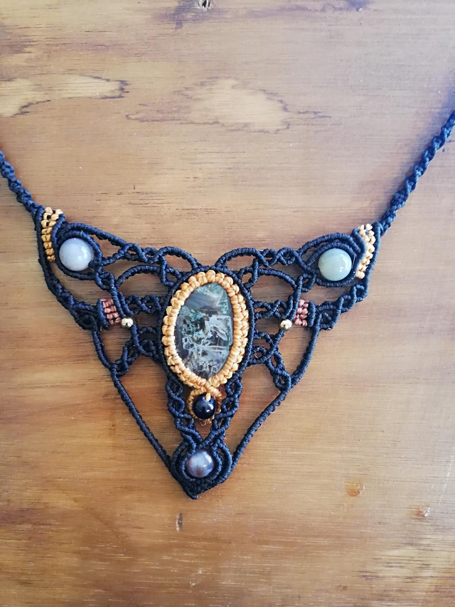Collier en macramé et Agate mousse. Bijoux unique. Fait main. Pièces naturelles 