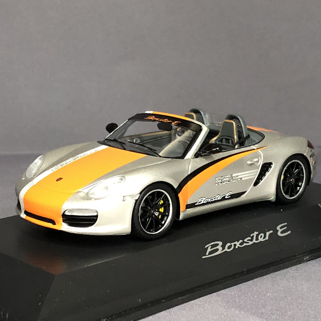 Porsche Boxster E Spark/Schuco 1:43