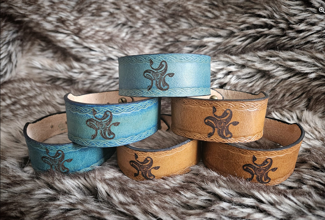 Bracelet Cuir tannage végétal et minéral CROGS 