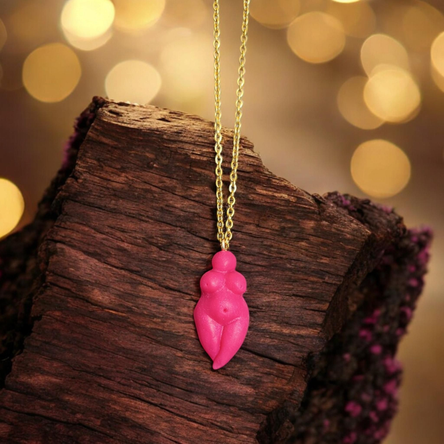 Collier déesse mère ( Rose fushia )
