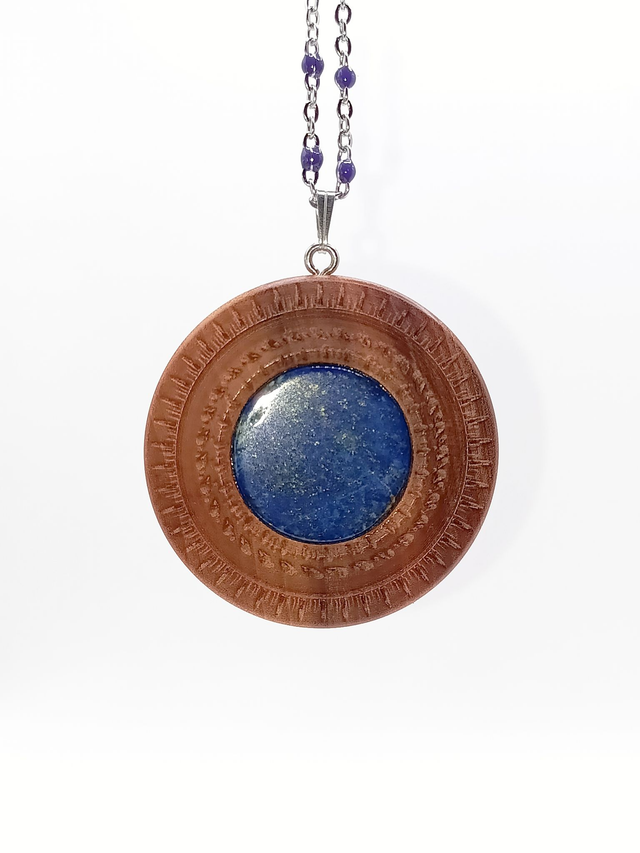 Collier, pendentif soleil de Péroba, nuit étoilée de Lapis Lazuli