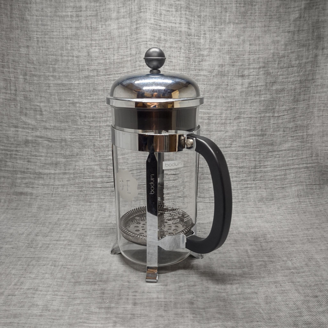 Bodum | Handmatig Koffiezetapparaat (breedte 17,5 cm | diameter 10,0 cm | hoogte 24,5 cm) glas met zwart deksel | Vintage