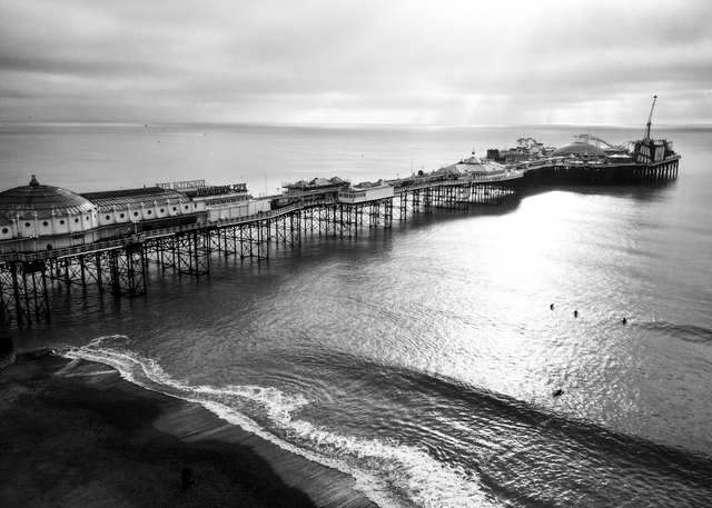 Black &amp; White Brighton Pier Seascape Greeting Card
