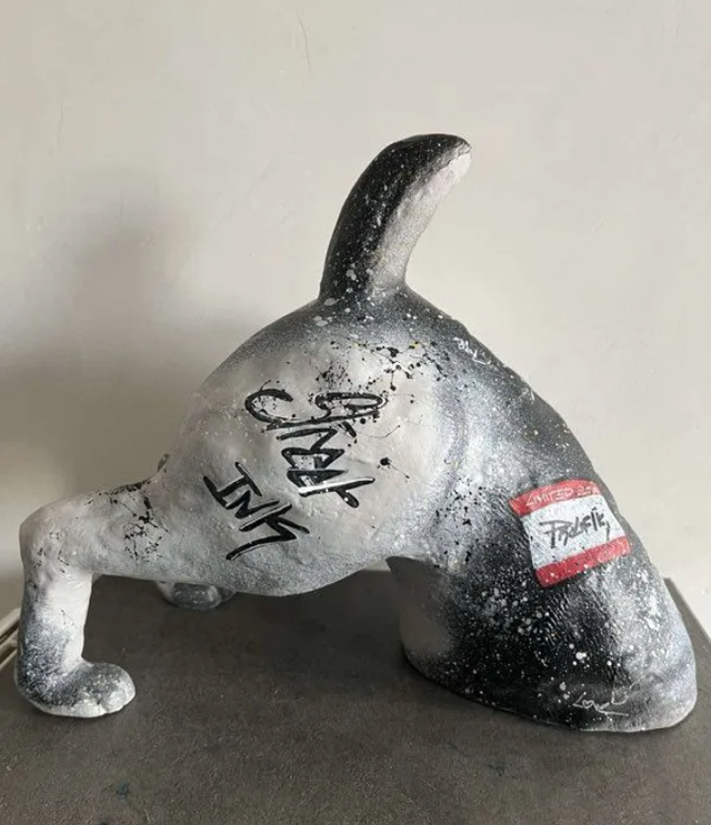 Statue Foxy chien en quête