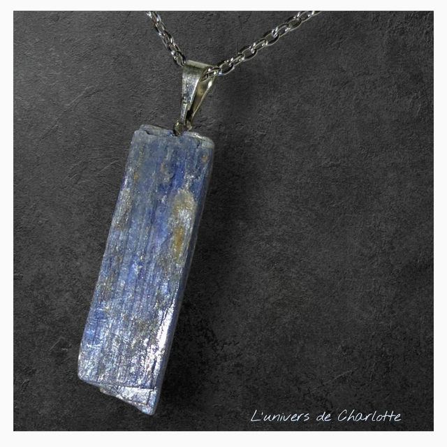 Pendentif "Cyanite" semi brut PN-509