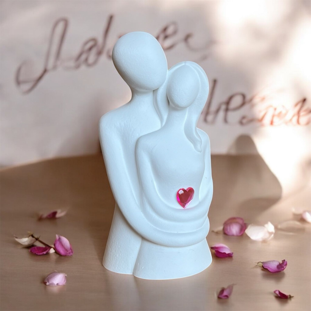 Pärchen Umarmung Figur