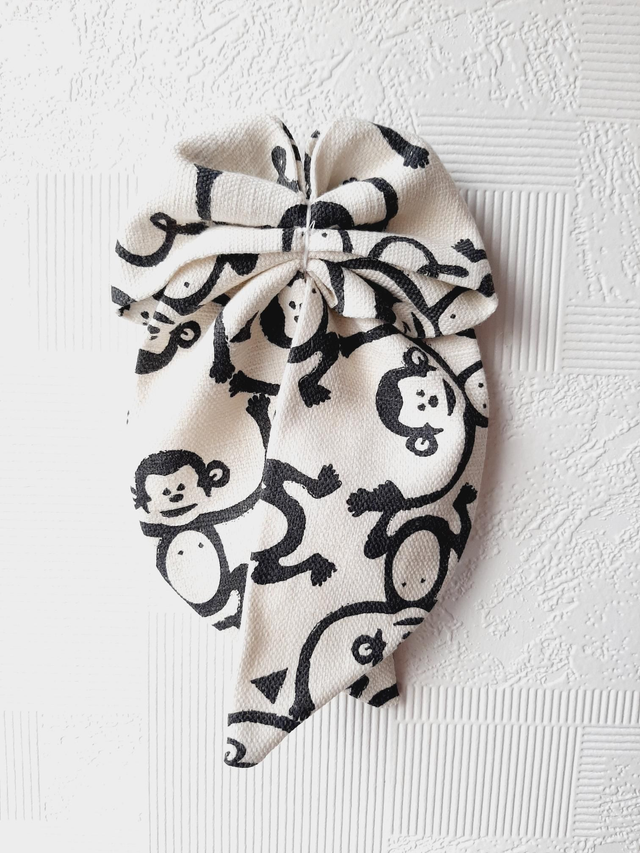 Barrette noeud "Singe-moi"