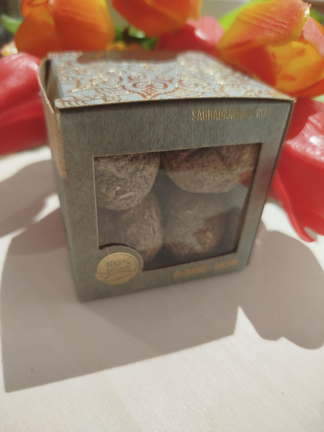 bomb sagrada de madre oliban et sauge