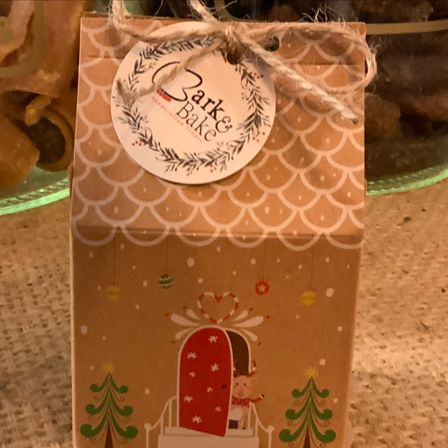 Bark &amp; Bake | Mini Gingerbread Hoomans