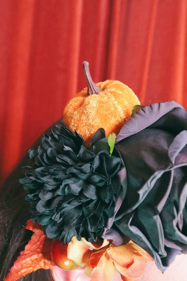Hair flowers • L • Lil' dark pumpkin