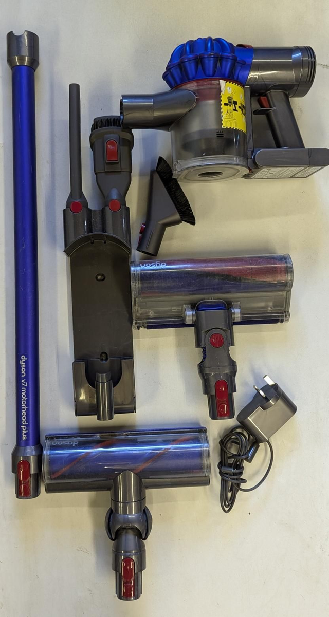 Dyson V7 Motorhead plus cordless vacuum #39