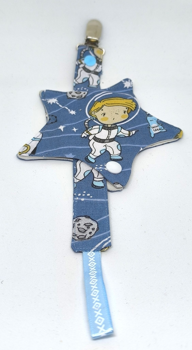 Range tétine avec petite pochette