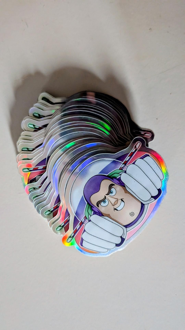 Autocollant Buzz Holographique 