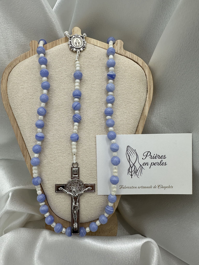 Chapelet artisanal - Croix dorée &amp; Perles mauves et blanches
