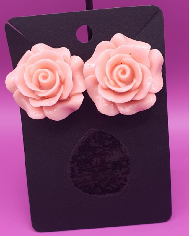 Clip Ons Pink Roses