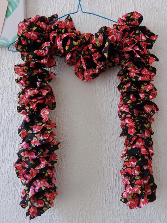 Écharpes à volants