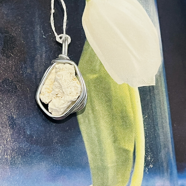 Pendentif magnésite 