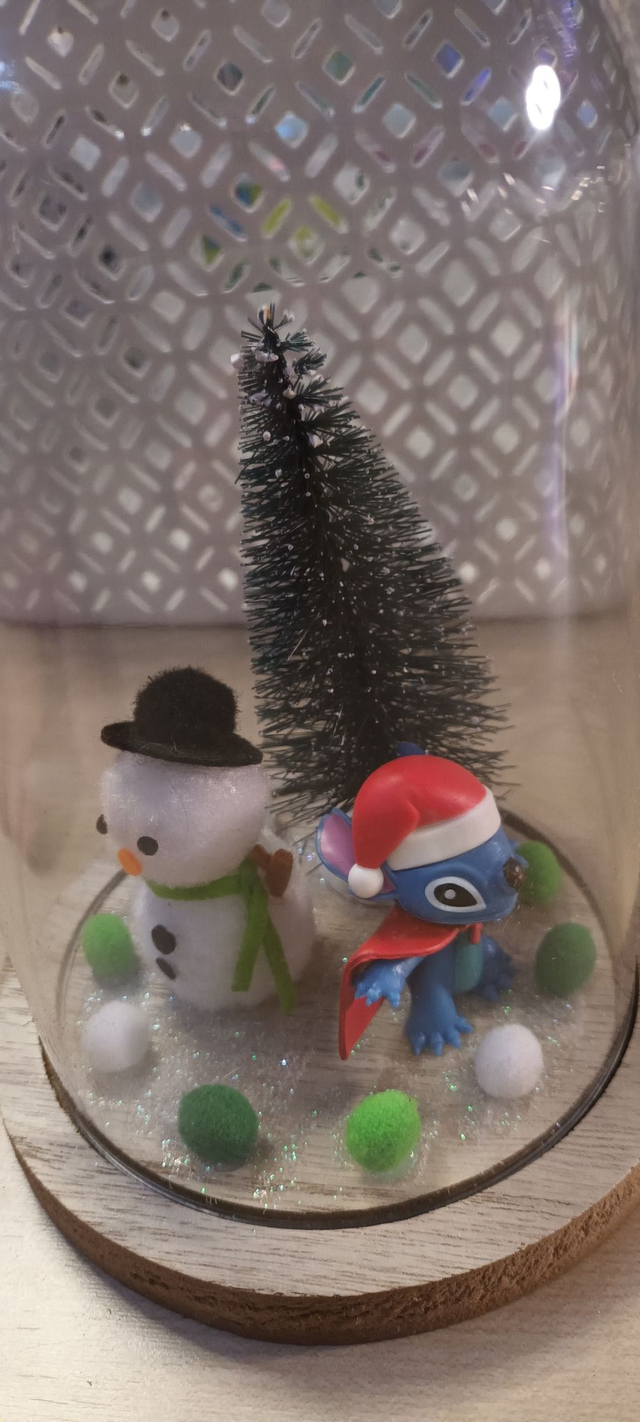 DECORATION NOEL SOUS CLOCHE _ 18 X 12 CM