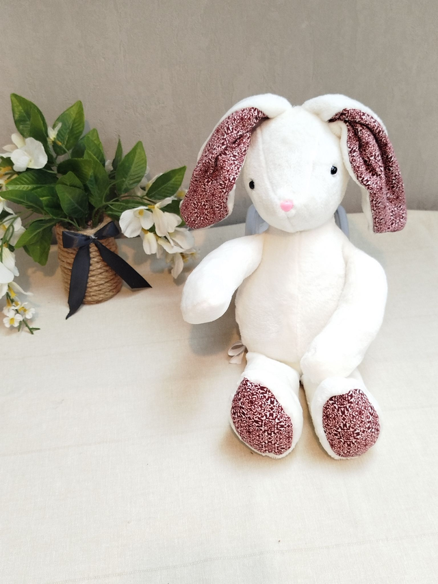 Peluche lapin motif 2
