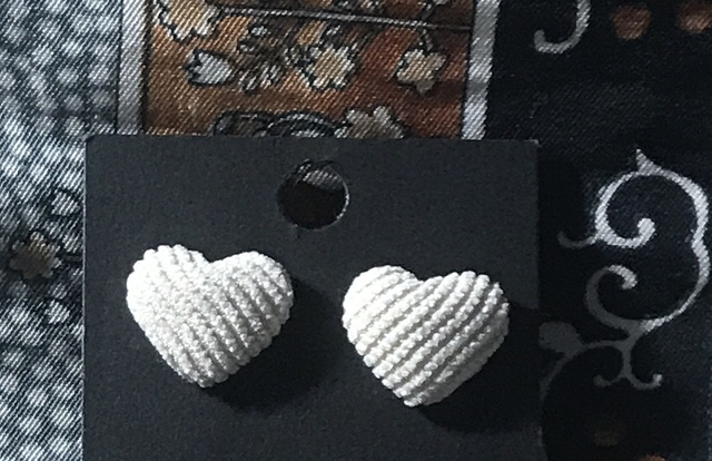 Cream Fabric Studs Plain - FSP28