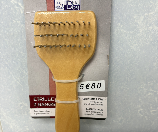 Brosse étrille  3 rangs 