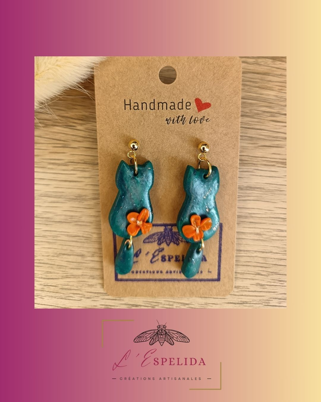 Chatons fleuris verts