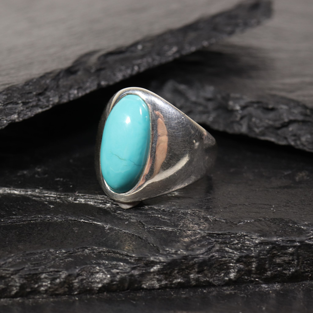 Heavy Sterling Silver 925 Natural Blue Turquoise Oval Cabochon Cut Gemstone Mens Navajo Boho Design Ring Size S - 9 1/8