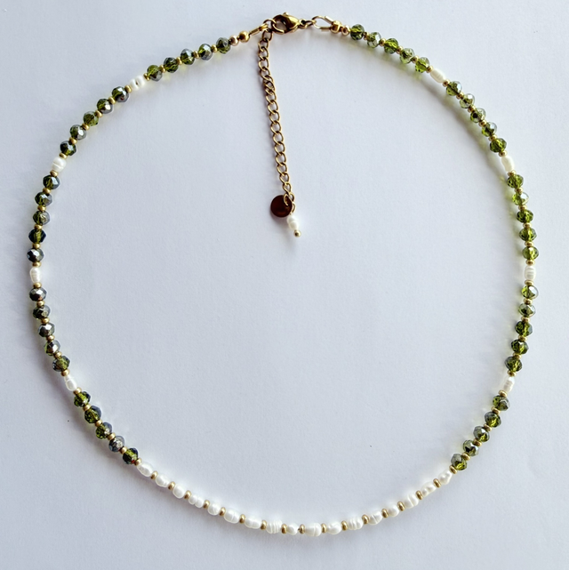 Olivia - Olive Green & Pearl Beaded Choker Style Necklace