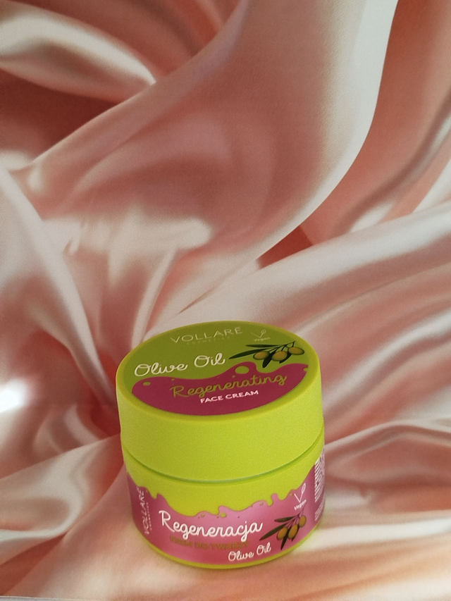 Crème visage à l’huile d’Olive.