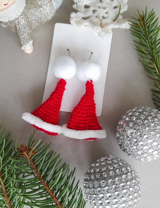 Uhani božična kapa