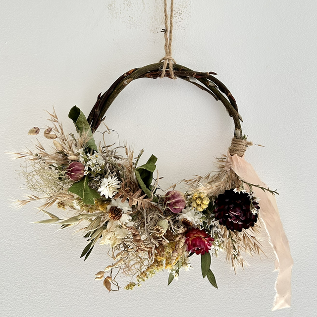 Mini dried flower wreath