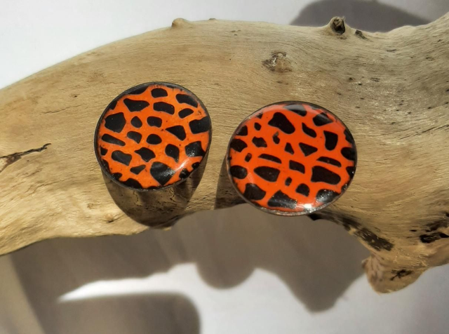 Boucles d&#039;oreilles rondes orange