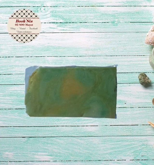 Savon à l'huile d'olive " Fleur de Noni "