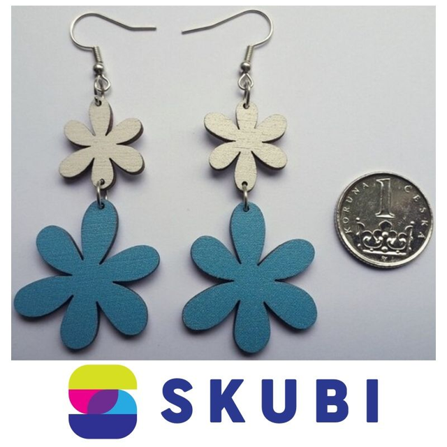 Dřevěné náušnice - Kytky - modrá a bílá (5 cm)